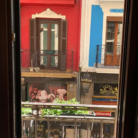 Apartment La Puerta - Casco Viejo-old Town Bilbao