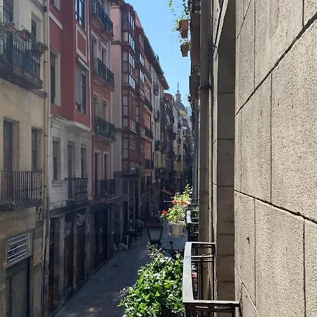 La Puerta - Casco Viejo-old Town * Bilbao